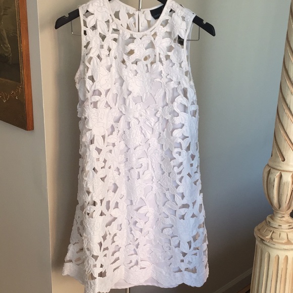 Cynthia Rowley Dresses & Skirts - Cynthia Rowley white laser cut dress with liner